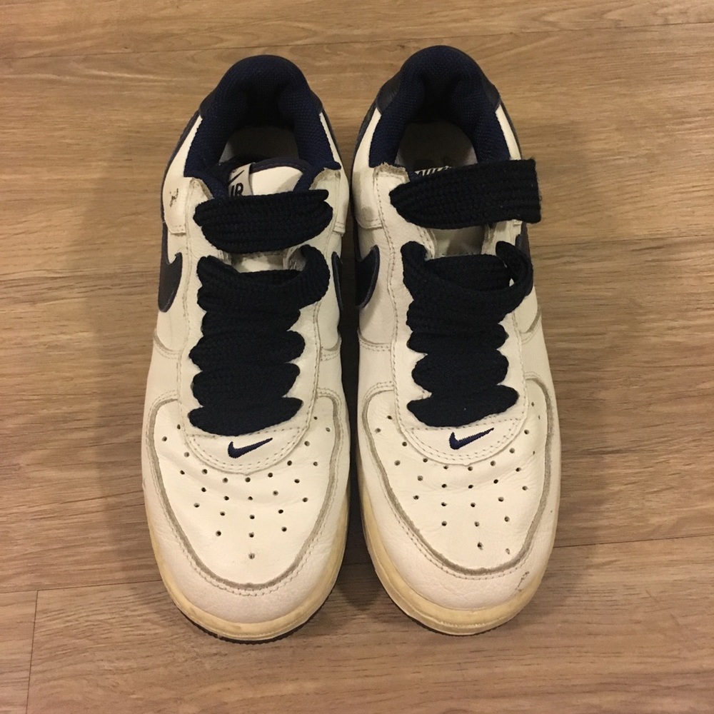 Vintage Nike Air Force 1