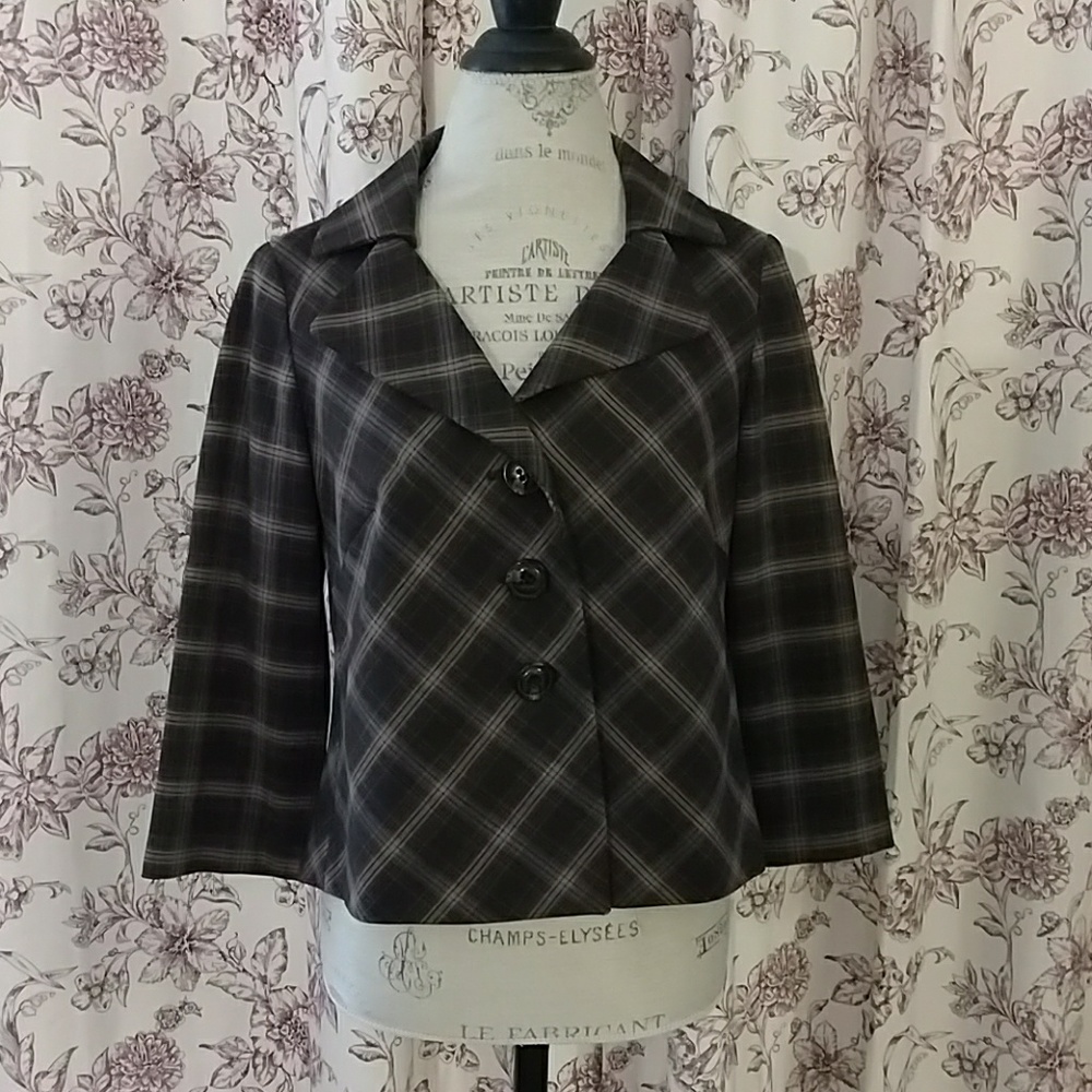 Nine West swing blazer size 4