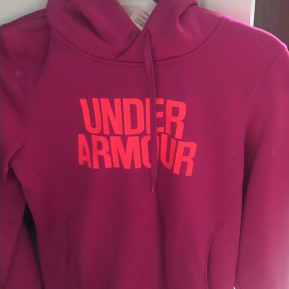 Pink under armour sweatshirt