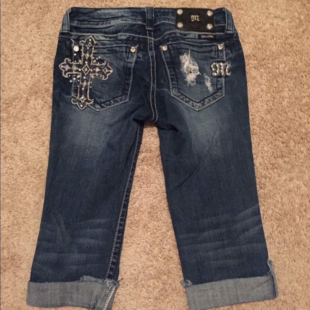 Miss Me Capris size 26