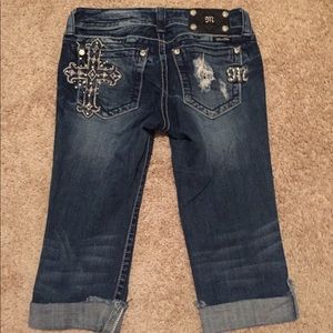 Miss Me Capris size 26