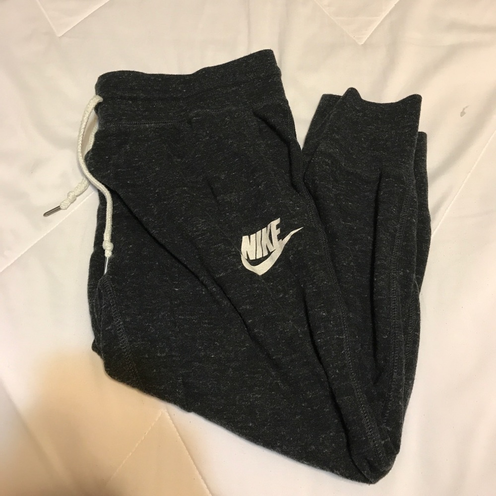 nike joggers
