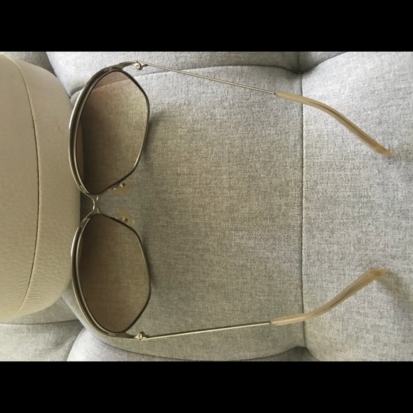 Gorgeous Ultra Chic Balenciaga Sunglasses - Picture 4 of 8