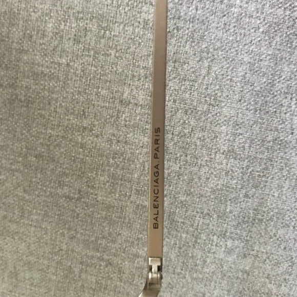 Gorgeous Ultra Chic Balenciaga Sunglasses - Picture 8 of 8