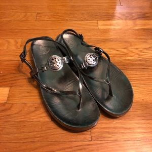 Cute summery sandals!!