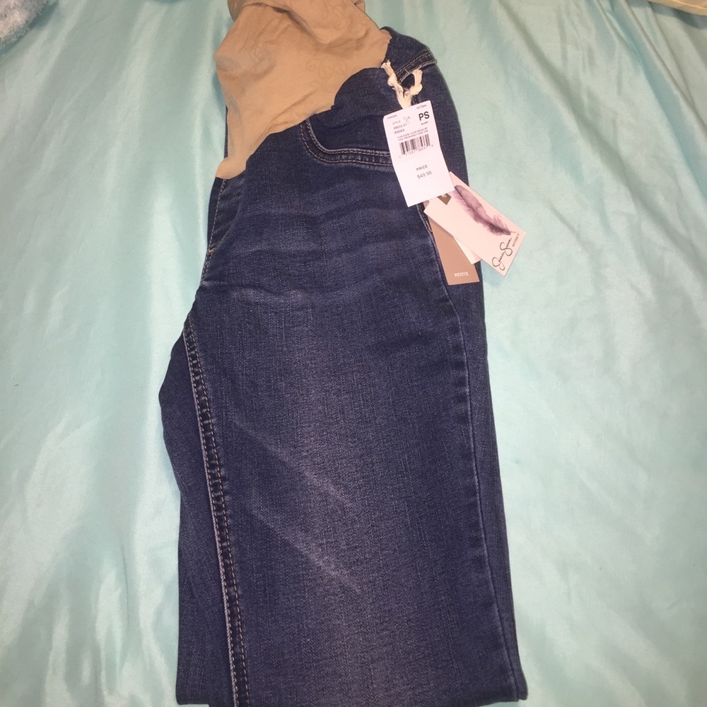 Brand new Jessica Simpson Maternity jeans!