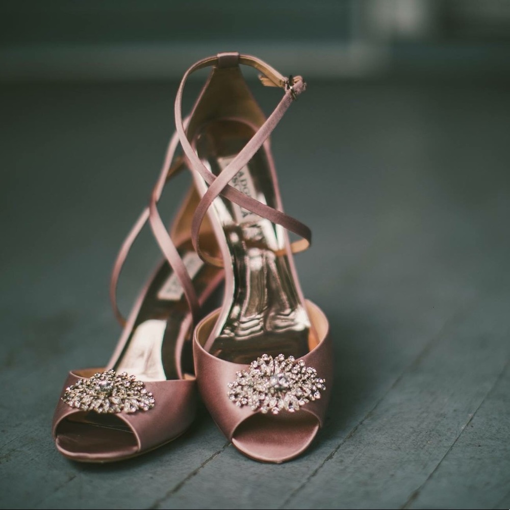Badgley Mischka Abigail blush satin wedges