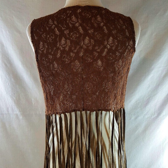 Justin&Taylor Brown Lace Fringed Vest - Picture 3 of 3