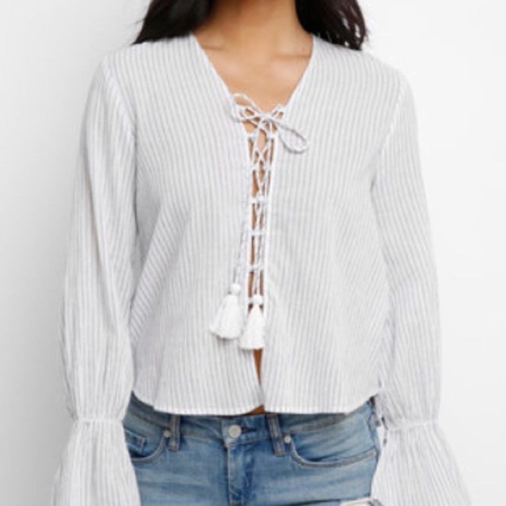South Moon Under En Creme blouse top lace up NWOT