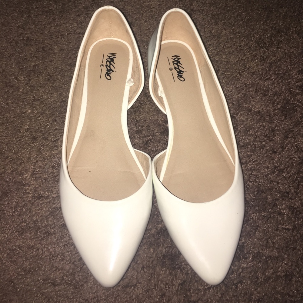 White pointed toe flats