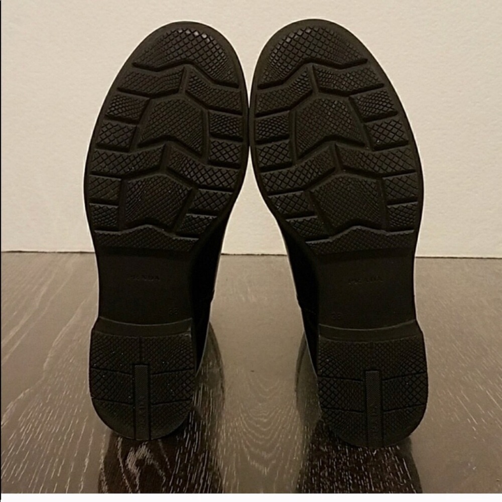 Authentic Prada Rainboots - Picture 2 of 7