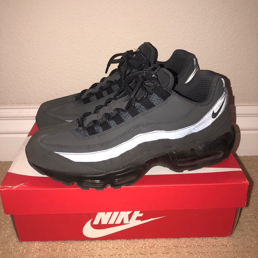 Air max 95 triple black