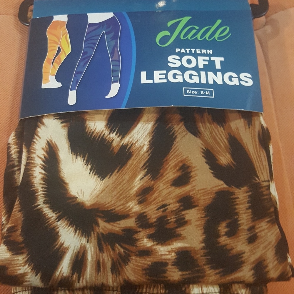 Leopard print soft leggings