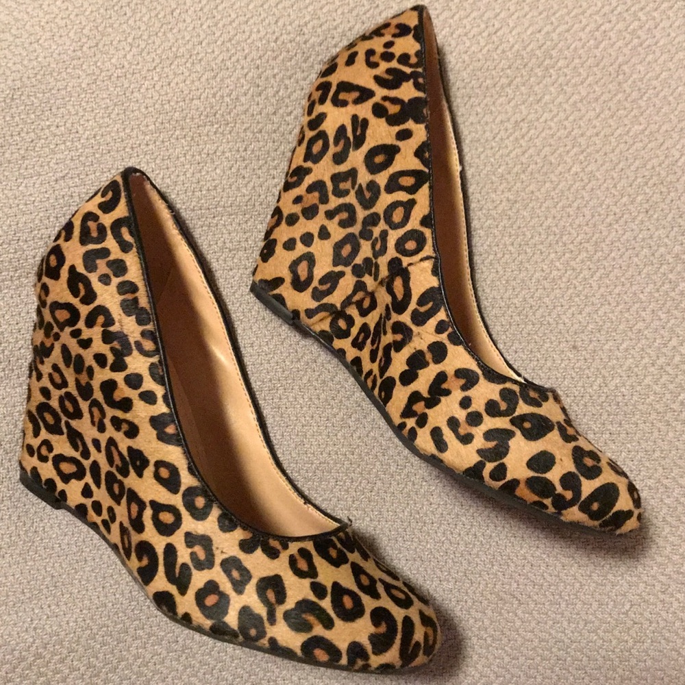 NWOT Banana Republic Leopard Wedge Heel