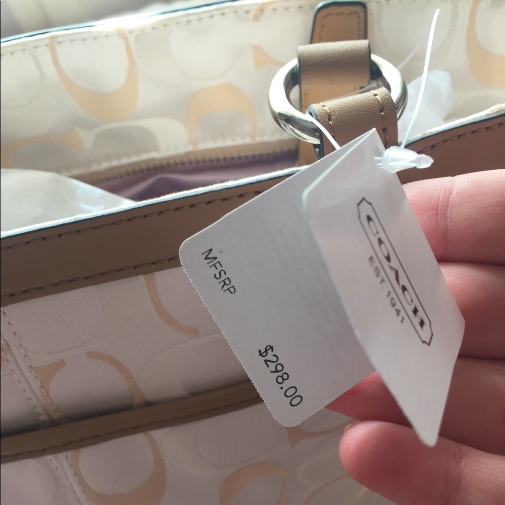 Brand NWT Authentic Coach Tote Bag - Picture 2 of 7