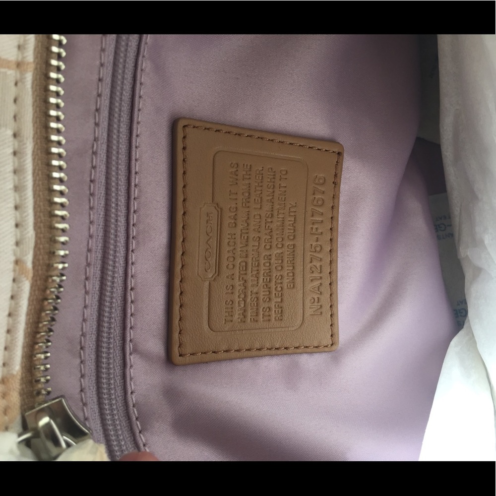 Brand NWT Authentic Coach Tote Bag - Picture 3 of 7