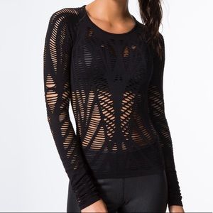 Alo Yoga Black Wanderer top