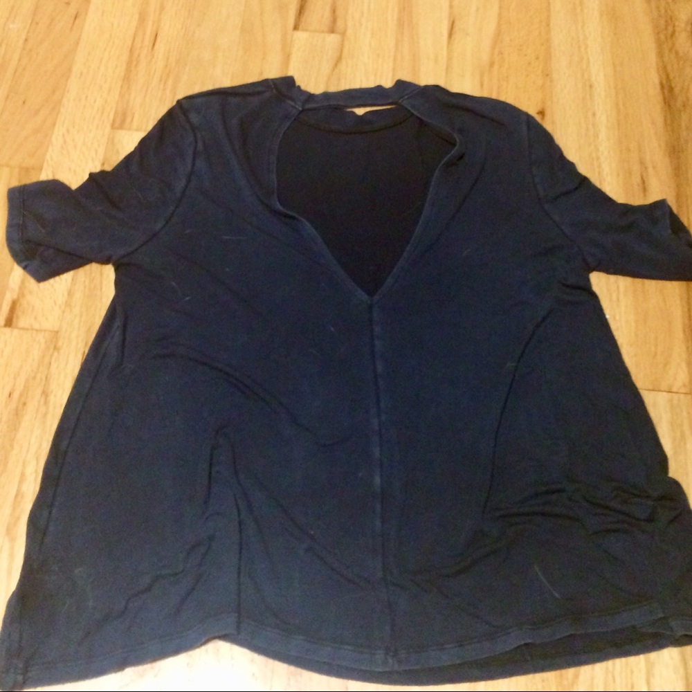 AE Keyhole Back Soft and sexy Tee