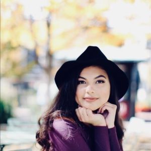 Meet your Posher, Maia