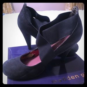 Navy criss cross pumps