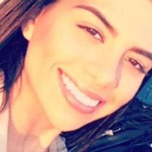 Meet your Posher, Carla