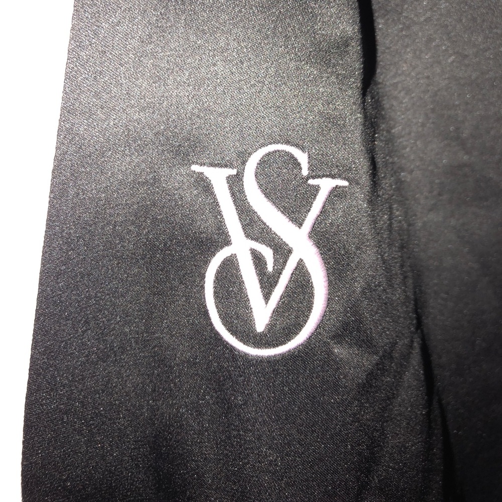 Victoria Secret robe - Picture 3 of 3