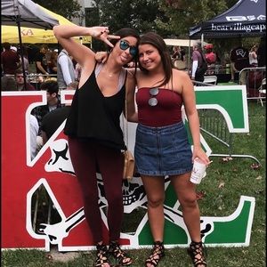 Meet your Posher, Casey