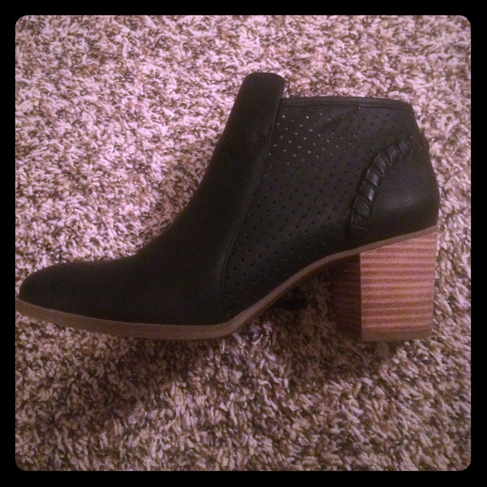 Franco Sarto Booties