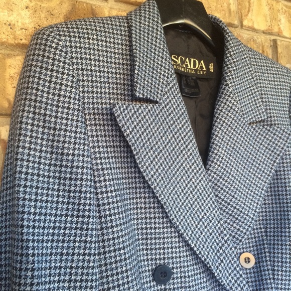 Vintage Escada wool blazer - Picture 2 of 8