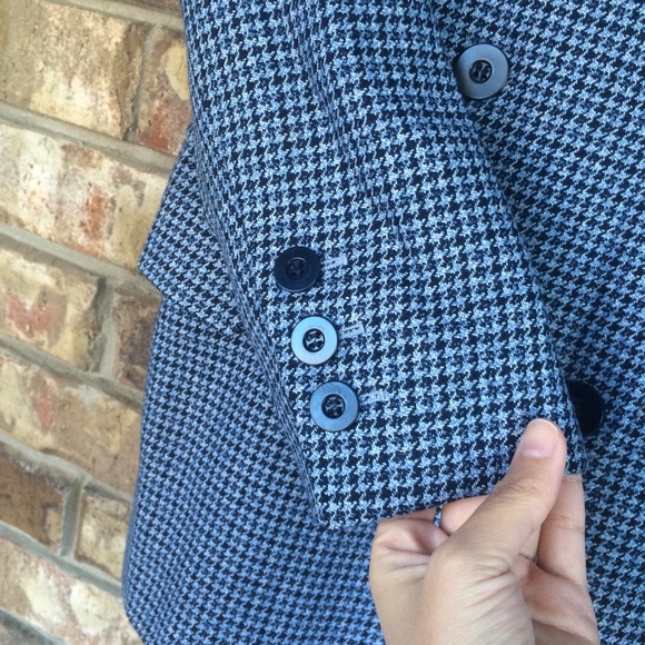 Vintage Escada wool blazer - Picture 3 of 8