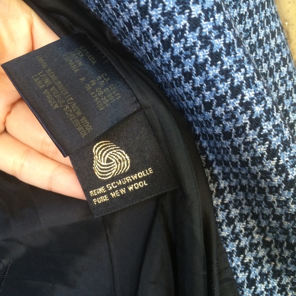 Vintage Escada wool blazer - Picture 8 of 8