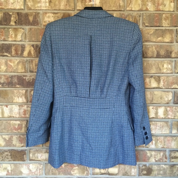 Vintage Escada wool blazer - Picture 6 of 8