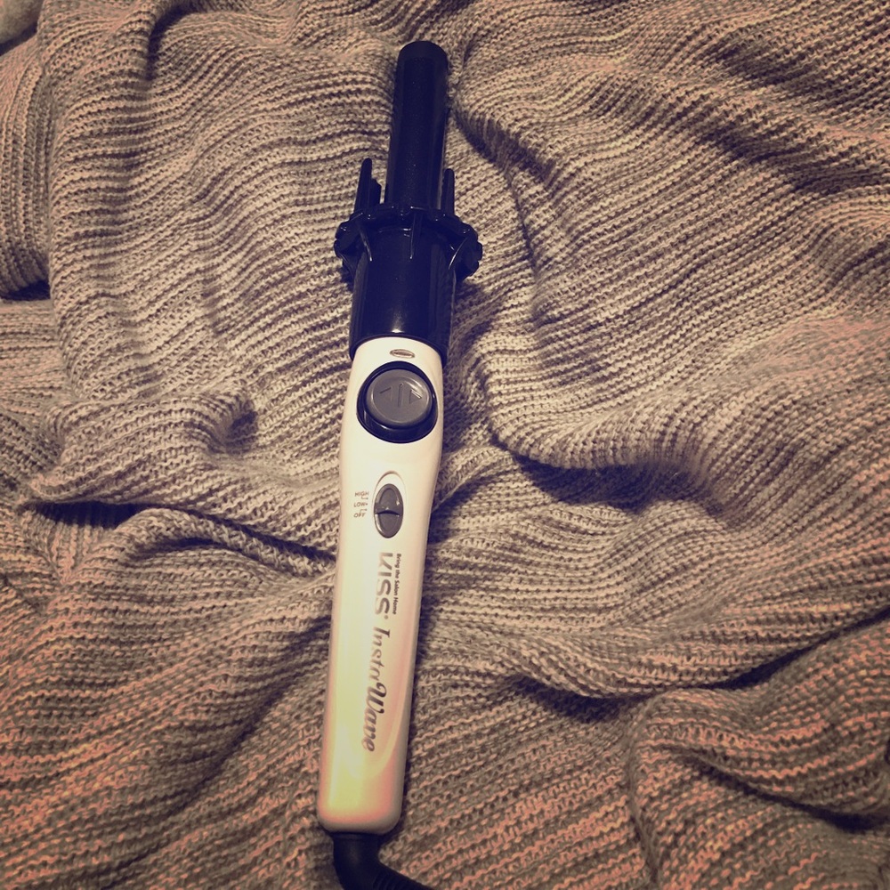 Kiss Products Instawave Automatic Hair Curler