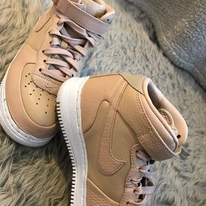 Nike Tan Air forces