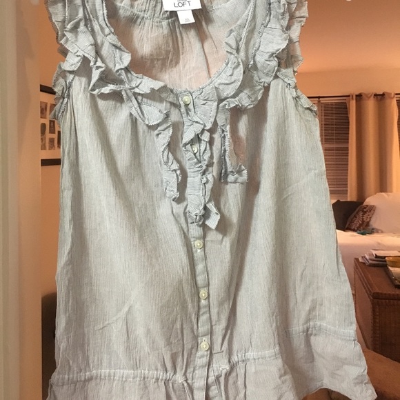 Top - Picture 1 of 2