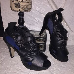 Black Bootie w/chain accent