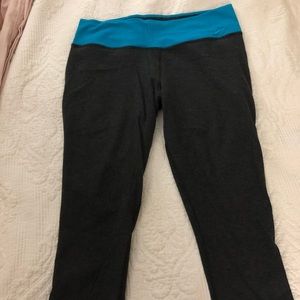Nike Dry Fit Grey Capris large