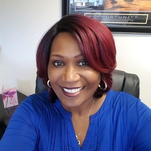 Meet your Posher, Gwen