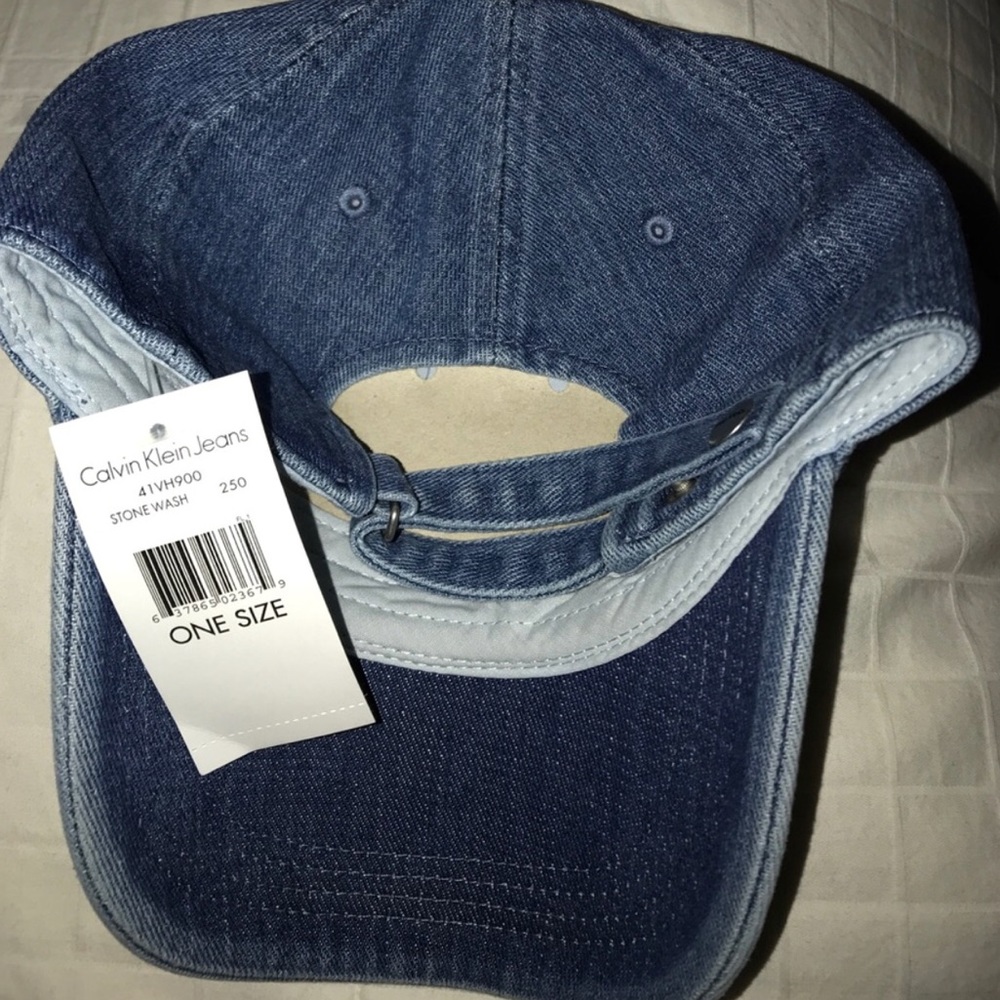 Jean Calvin Klein hat - Picture 2 of 3