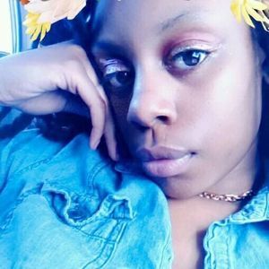Meet your Posher, Andrea-grace