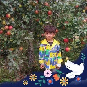 Meet your Posher, Lia