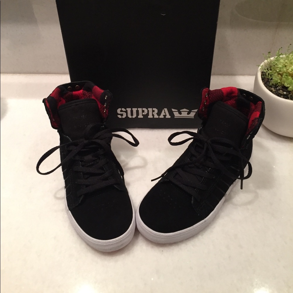 SUPRA boys high tops