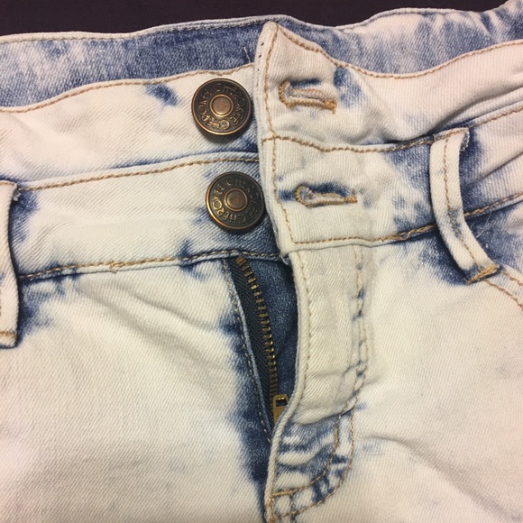 Stretch Denim Jean Shorts - Picture 4 of 5