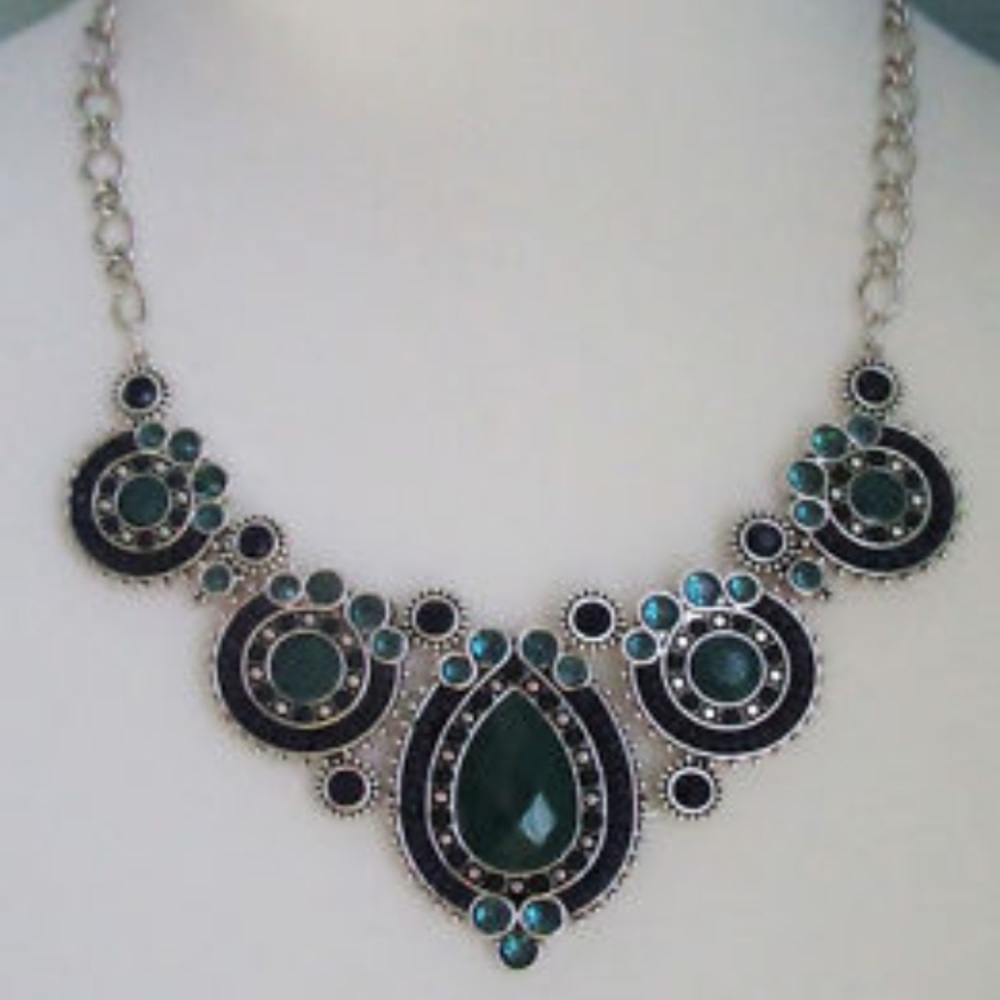 Victoria Necklace Premier Designs