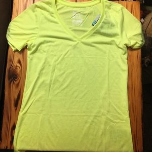 NWT Nike dri-fit fee