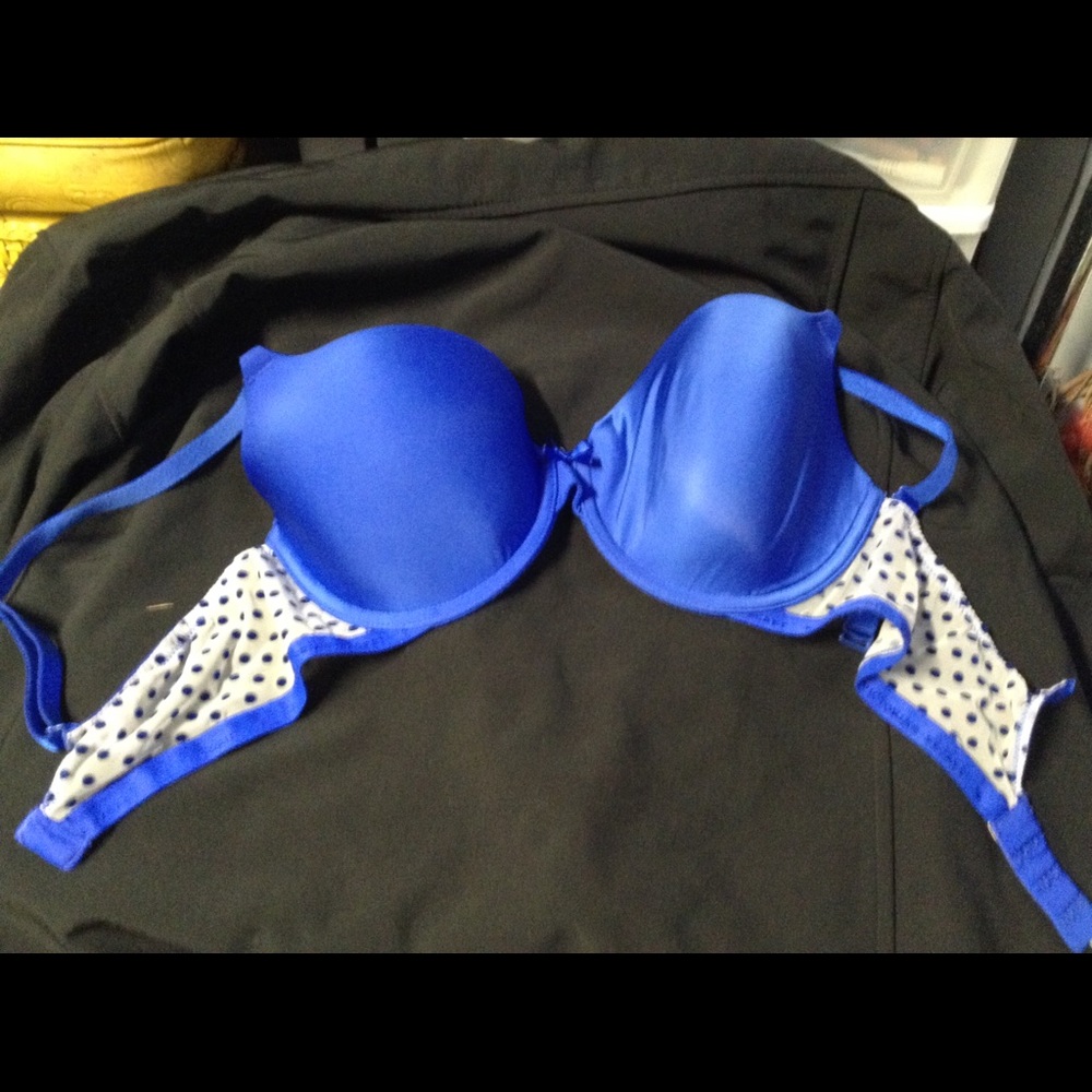 Victoria Secret Versatile Bra
