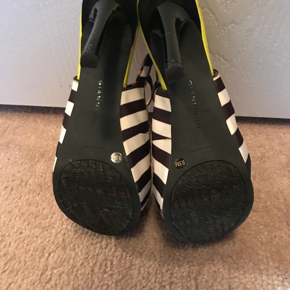 Heels - Picture 2 of 2