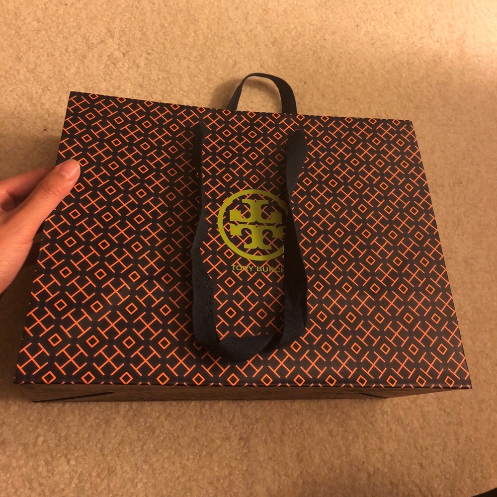 Brand new shopping bag