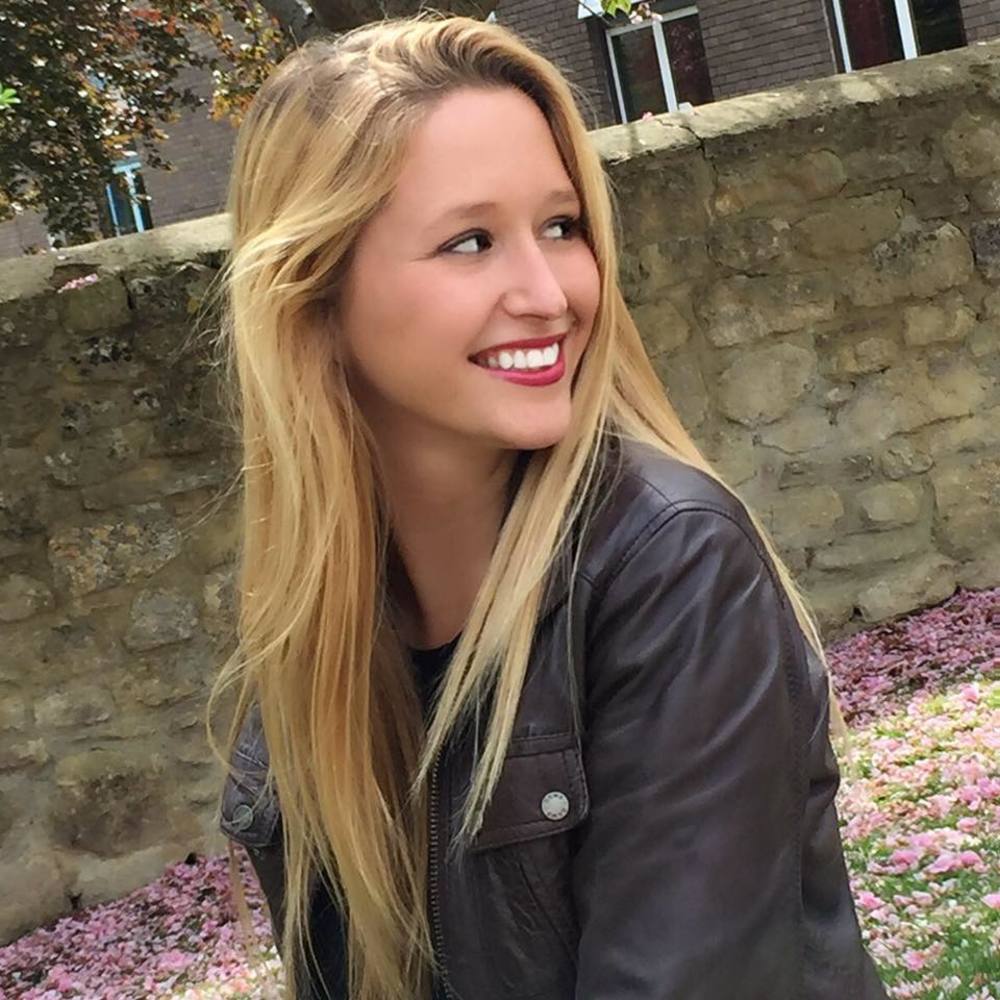 Meet your Posher, Alexandra