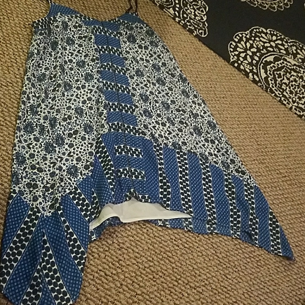 Adorable blue dress!